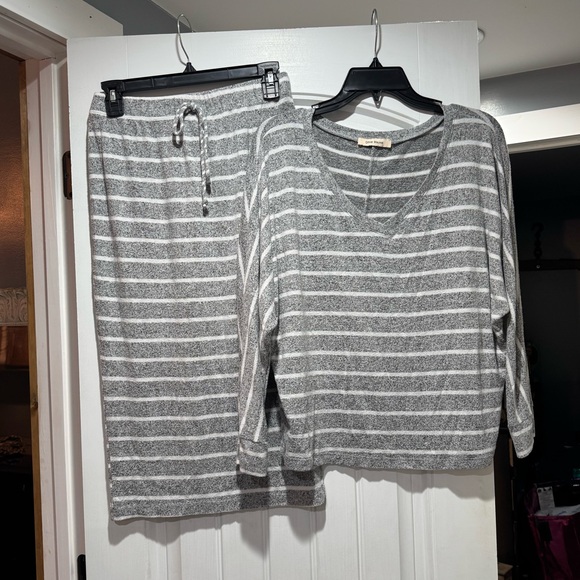 Olive Mauve Striped Skirt + Top Set - Picture 2 of 4